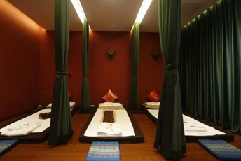 北京西城区泰式按摩的被动瑜伽：当身体被折叠成诗